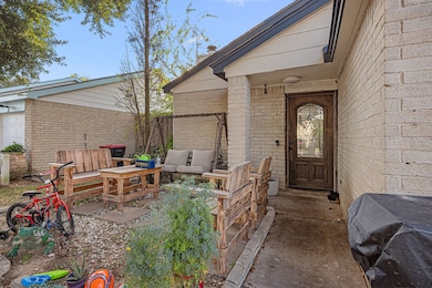 7635 Log Cradle Dr, Houston, TX 77041 - photo 2