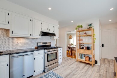 8 Cutter Park unit 8, Somerville, MA 02144 - photo 5