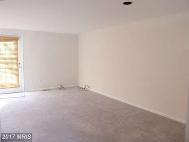 9500 Dunbrook Ct, Montgomery Village, MD 20886 - photo 4