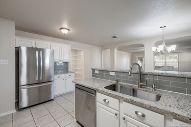 10135 Oak Saddle, San Antonio, TX 78254 - photo 5