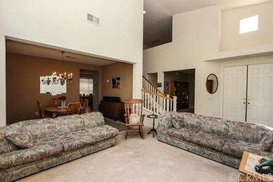 ENTERTAIN YOUR SPECIAL GUESTS IN FORMAL LIVING ROO