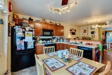 209 Pembrook Loop Staten-large-009-5-Kit