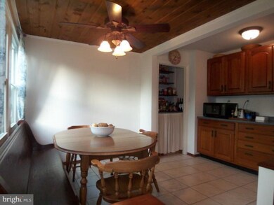 3013 Findley Rd, Kensington, MD 20895 - photo 5