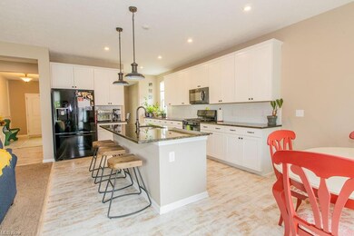 Large Open Kitchen w/ Large Island!