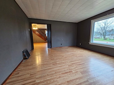 328 N Jefferson St, Hancock, WI 54943 - photo 4