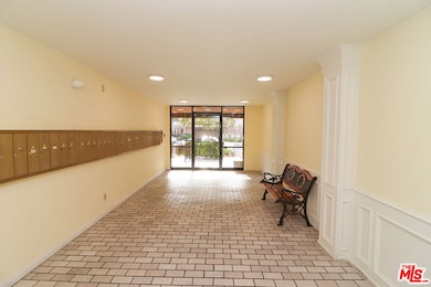 424 S Westmoreland Ave unit 210, Los Angeles, CA 90020 - photo 4