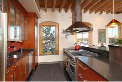 500 Commercial St unit PHC 1-2, Boston, MA 02109 - photo 6