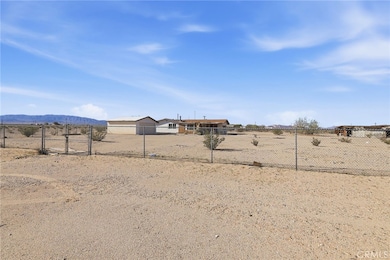 83626 Carey Rd, Twentynine Palms, CA 92277 - photo 3