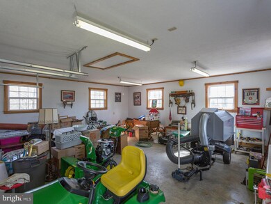 267 Little Pond Ln, Winchester, VA 22603 - photo 5