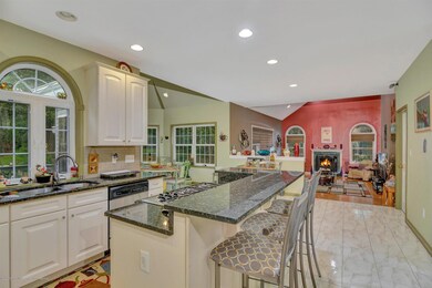 11-Kitchen
