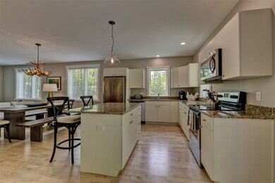 207 Hartness Way unit 5328, Hartford, VT 05001 - photo 6