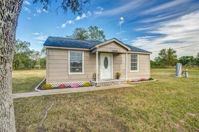 13304 Kanak St, Needville, TX 77461 - photo 4