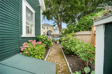 43 Poplar St, Newport, RI 02840 - photo 4