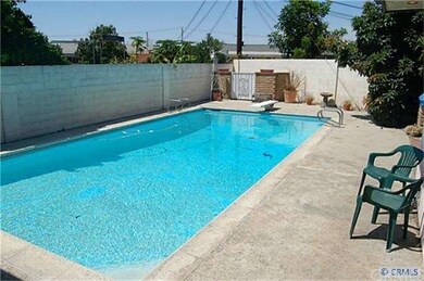 This is a great Pool for swimming laps