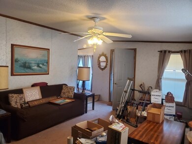 519 E River St unit 135, Orange, MA 01364 - photo 6