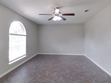 1910 Barnsley Ln, Houston, TX 77088 - photo 2