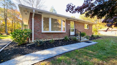 11 Upper Whittemore Rd, Middlebury, CT 06762 - photo 5