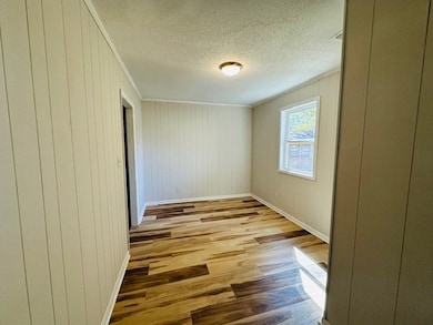 319 W Magnolia St, Fitzgerald, GA 31750 - photo 5