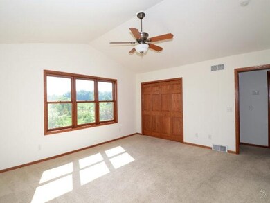 564 Lexington Dr, Oregon, WI 53575 - photo 7