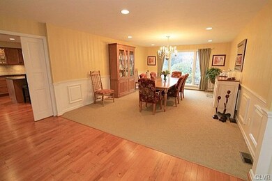 534 Ashwood Dr, Nazareth, PA 18064 - photo 5