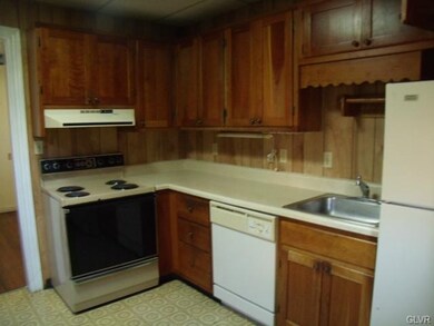 1917 W Allen St unit 1, Allentown, PA 18104 - photo 6