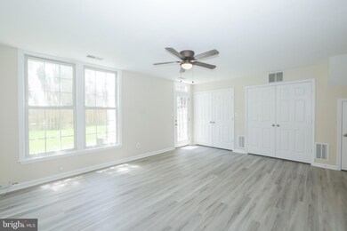 20581 Crestmont Terrace, Sterling, VA 20165 - photo 6