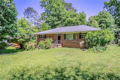 2201 Bollingbrook Dr SW, Atlanta, GA 30311 - photo 2