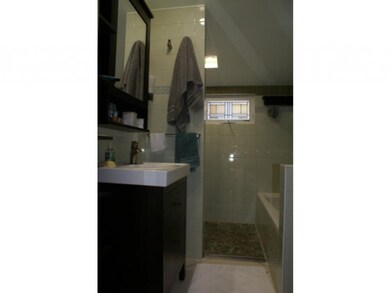 28 Hapgood St, Bellows Falls, VT 05101 - photo 7