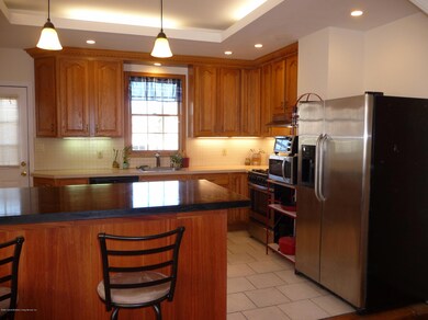 44 Perry Ave, Staten Island, NY 10314 - photo 4