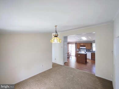 113 Carver Ln, Royersford, PA 19468 - photo 7
