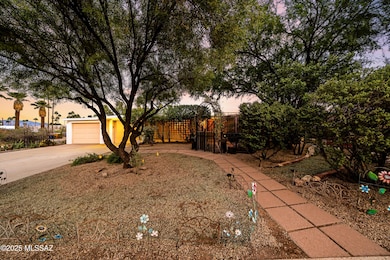 8459 E Desert Steppes Dr, Tucson, AZ 85710 - photo 2