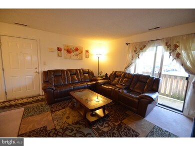 305 Ravens Crest Dr, Plainsboro, NJ 08536 - photo 5