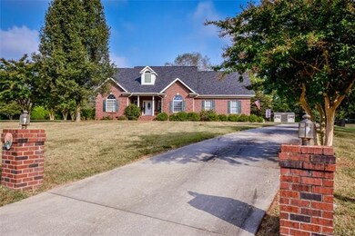 187 Upper Oak Dr, Statesville, NC 28625 - photo 2