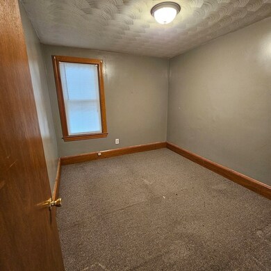 211 Columbia St unit 2, Fall River, MA 02721 - photo 3