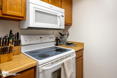 15-Kitchen_SLS_-4193