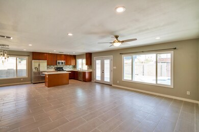 1718 E Pebble Beach Dr-0885