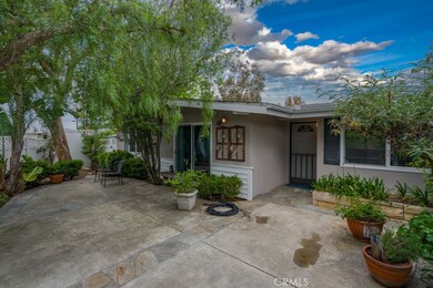 208 Dartmouth Place, Costa Mesa, CA 92626 - photo 3