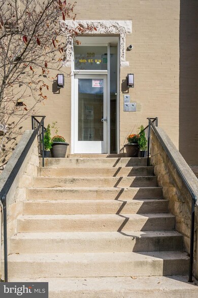 2019 19th St NW unit 1, Washington, DC 20009 - photo 3