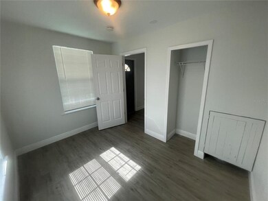 1104 Carlton St, Clearwater, FL 33755 - photo 4
