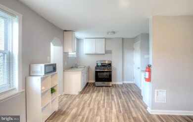 824 Sylvan St, Camden, NJ 08104 - photo 3