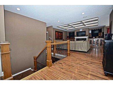 13012 Whitten Dr S, Fishers, IN 46037 - photo 2