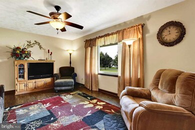 136 Mud College Rd, Littlestown, PA 17340 - photo 5