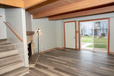 unlisted-address, Round Lake Beach, IL 60073 - photo 5