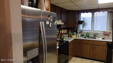 106 Cherry Ct, Matamoras, PA 18336 - photo 4