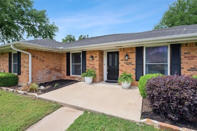 1214 Oakwood Trail, Southlake, TX 76092 - photo 2