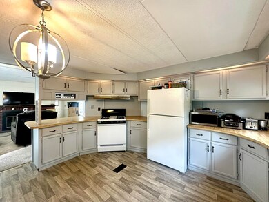 15 Blue Jay Ct, Keene, NH 03431 - photo 7