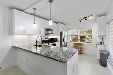 18 Amherst Ct unit D, Royal Palm Beach, FL 33411 - photo 7