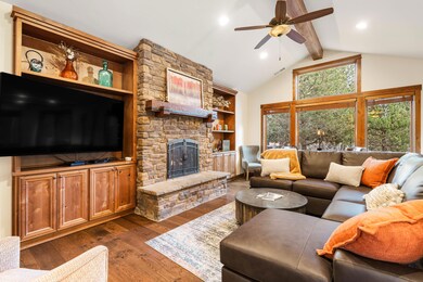 56564 Caldera Springs Ct unit 42, Bend, OR 97707 - photo 3