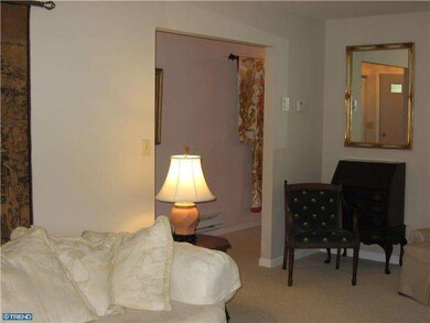 2 Thornbury Place, Southampton, NJ 08088 - photo 6