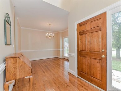 Foyer/Dining Room